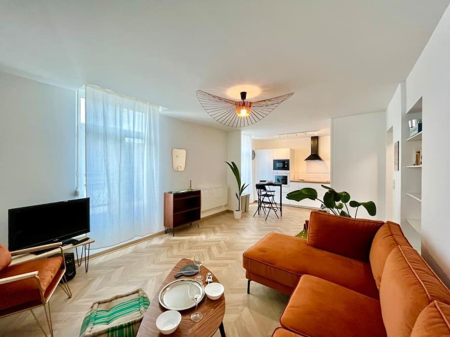 Chez Louis - Le Remois Du Centre Apartment Reims Exterior photo